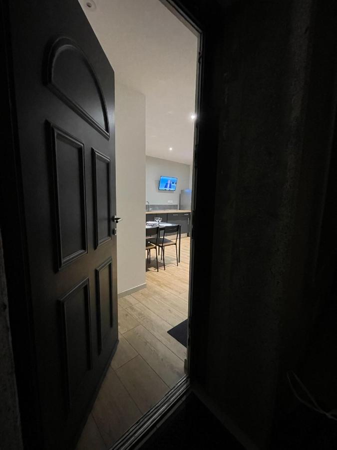 La P'Tite Maison - Rdc Viré Zewnętrze zdjęcie